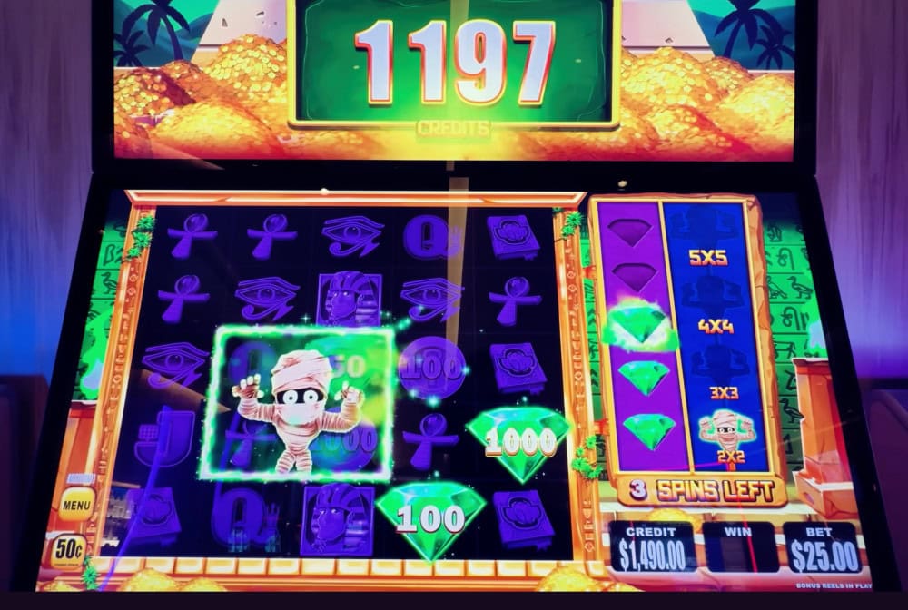 mo mummy slot cash collect round