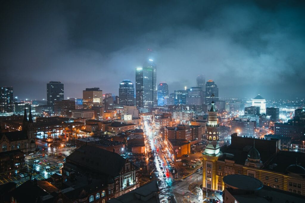 indianapolis night skyline
